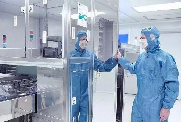 Classification of clean room standards